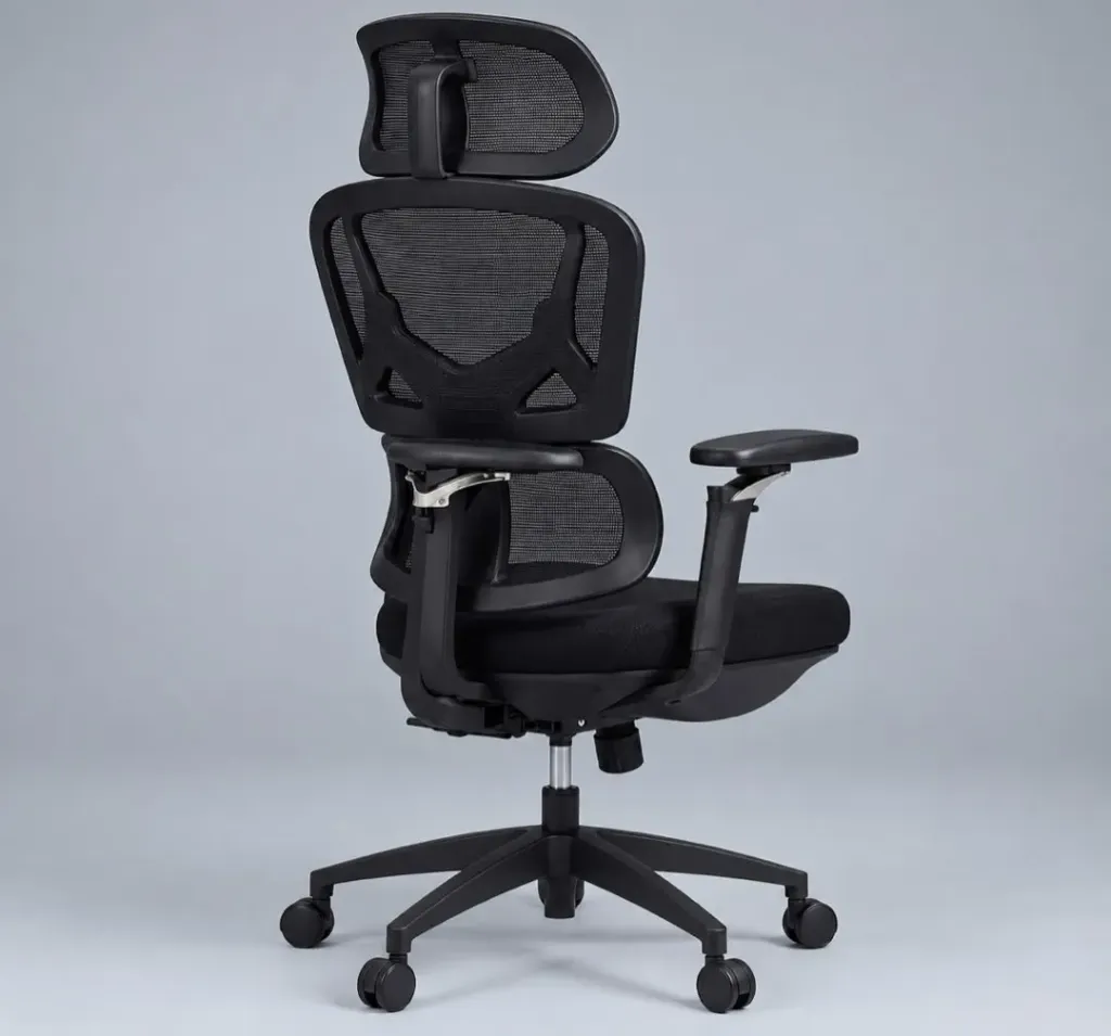 Chaise (offerte) KB-8958AS Chaise de sieste à structure noire Mousse : Mousse moulée Tissu du dossier/de l’assise : Entièrement noir Accoudoirs : Accoudoirs 3D Pieds : Pieds en nylon (offerts) 1/PCS